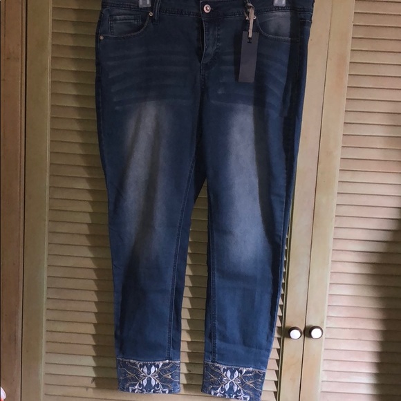 hydraulic lola curvy jeans